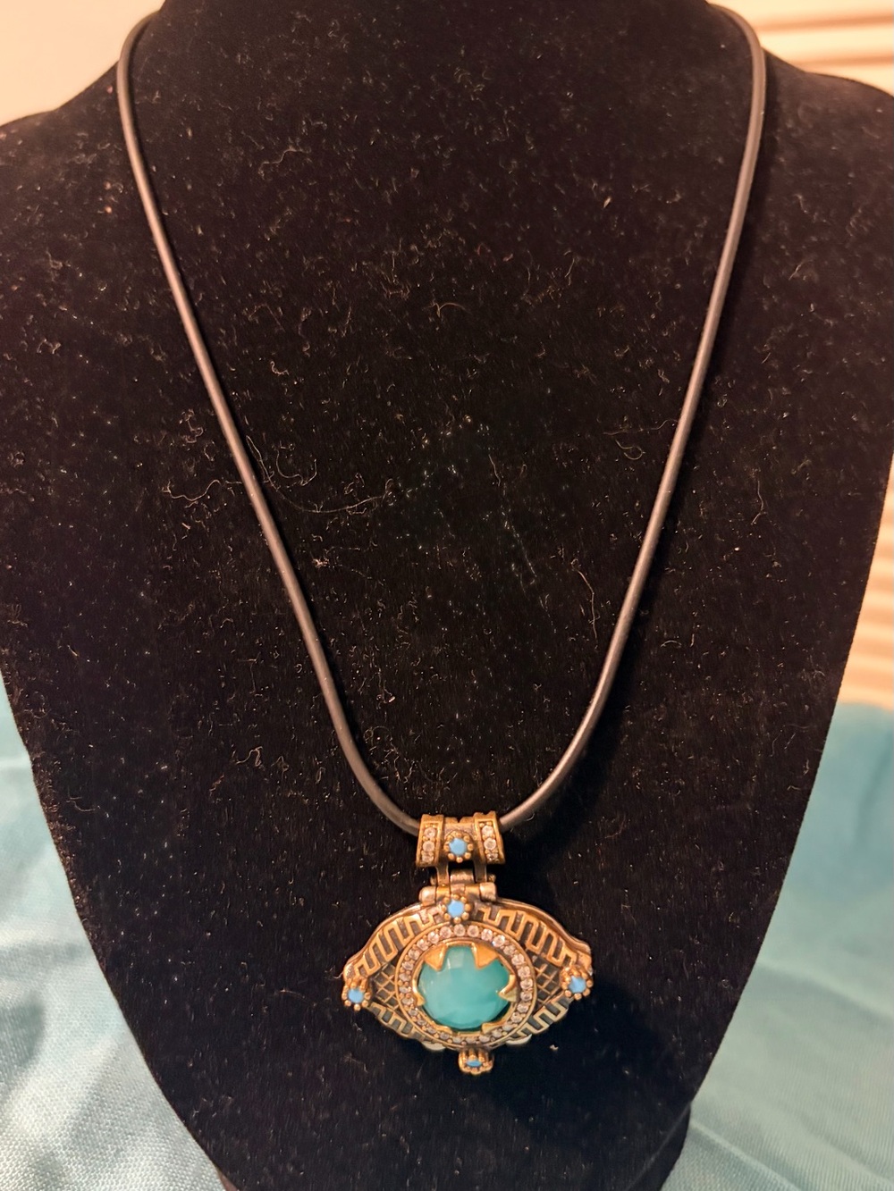 Genuine Stone and Gold Pendant Necklace - Vintage-Inspired Women’s Jewelry